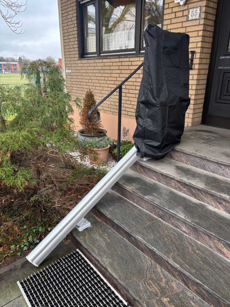 Außenlift M1000 abgedeckt